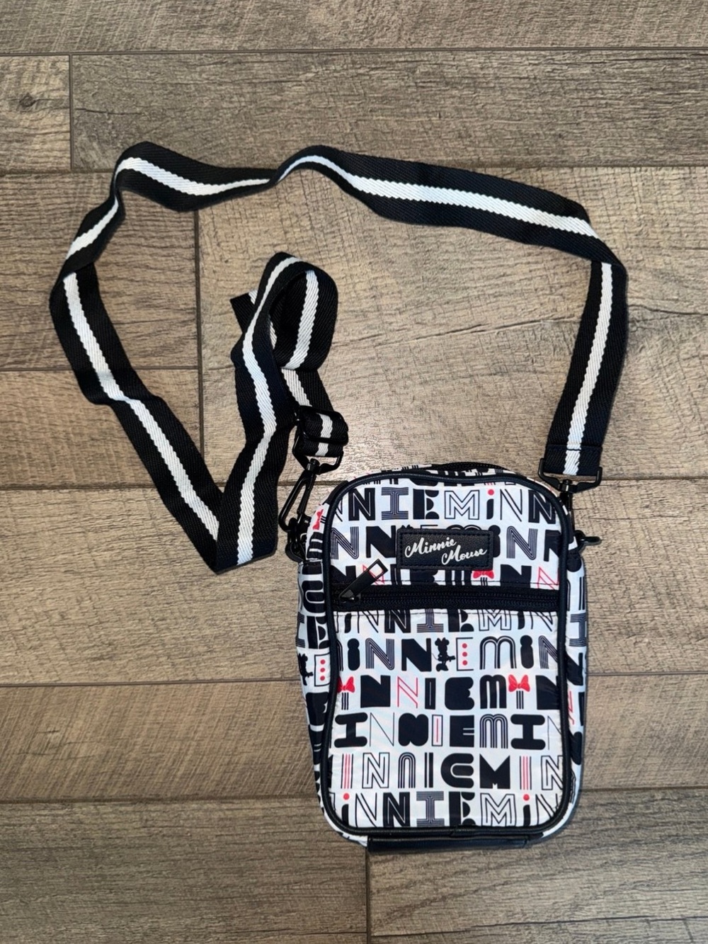 Disney Bioworld Minnie Mouse Crossbody